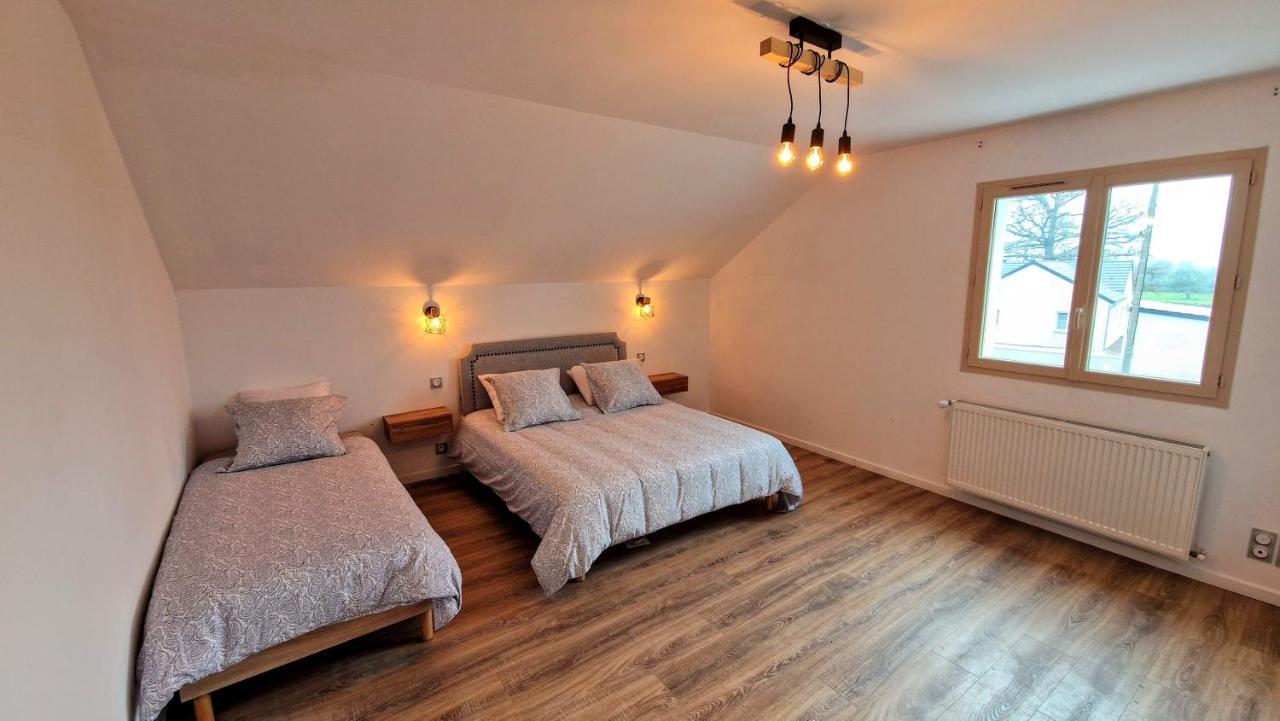 Les Retrouvailles Des Ducs By Vindihouses - Piscine Chauffe Toute L'Annee - Billard Magnien Luaran gambar
